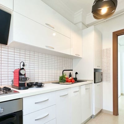 Аренда светлой 3-комнатной квартиры, 100 м², вид на озеро, Mamaia, Констанца, Румыния